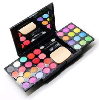 All-in-One Makeup Gift Set